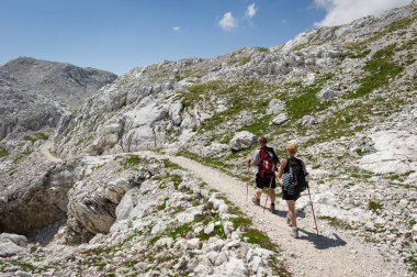 Slovenya, Julian Alplerinde Yürüyüş Çifti