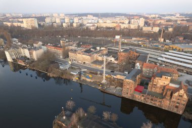 Binanın havadan görüntüsü devam ediyor. Szczecin Polonya.