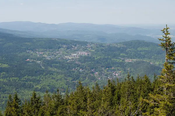 Dağlardan Karpacz Görünümü