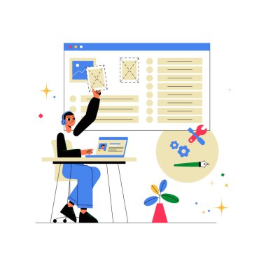 Bir masaüstü bilgisayarı üzerinde çalışan erkek ağ geliştirici, web sitesi tasarımı ve geliştirmesini sembolize eden büyük bir ekranda web arayüzü ögeleri düzenliyor.