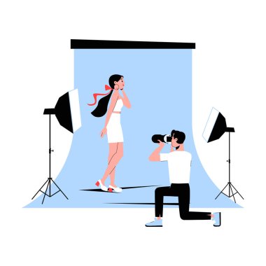 Bir kadın model moda fotoshop 'u için poz verirken bir fotoğrafçı anı yakalar. Sahne mankenliği, fotoğrafçılığı ve editörlük modasını temsil ediyor..