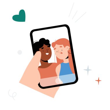 Bir el, bir çifti selfie için poz verirken gösteren bir akıllı telefonu tutuyor. Aşkı, bağlantıyı ve anı simgeliyor. Düz vektör çizimi beyaz arkaplanda izole edildi.