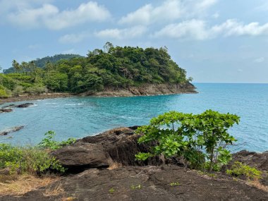 Koh Chang, Trat, Tayland 'daki Bang Bao Cliff bakış açısı.