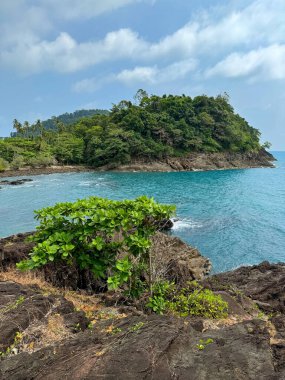 Koh Chang, Trat, Tayland 'daki Bang Bao Cliff bakış açısı.