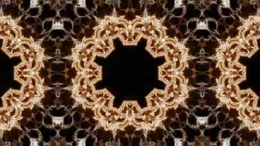 Siyah Arkaplanda Karmaşık Çiçek ve Geometrik Tasarımlı Parlak Altın Mandala