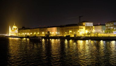 Geceleyin Budapeşte şehrinde