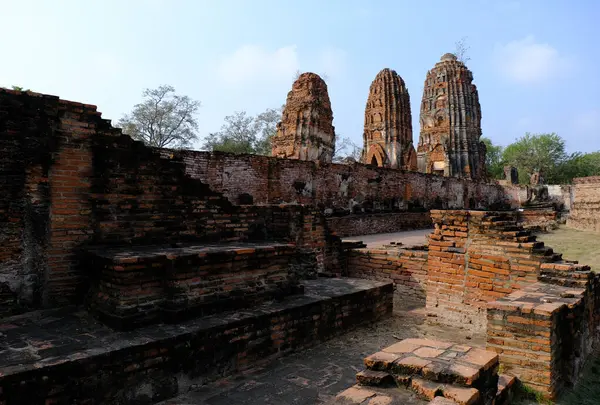 Ayutthaya Tayland 'daki tapınakta ne oldu?,