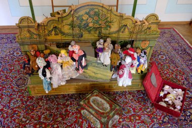 Birçok farklı figür içeren eski ahşap masa Czech cumhuriyeti Bohemya Krallığı kutsal Roma İmparatorluğu 'nda bir imparatorluk devletiydi.