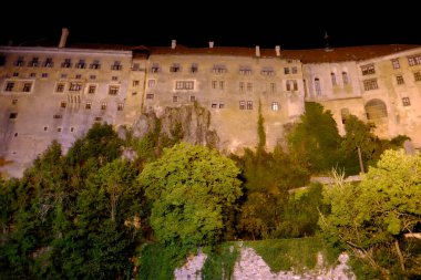 Geceleyin eski bir Avrupa kenti olan Cesky Krumlov, Çek Cumhuriyeti 'nin güney bohem bölgesinde bir şehirdir.