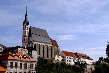 Kutsal Üçlü Kilisesi, Cesky Krumlov, Çeçen Cumhuriyeti 'nin güney bohem bölgesinde bir kasabadır.