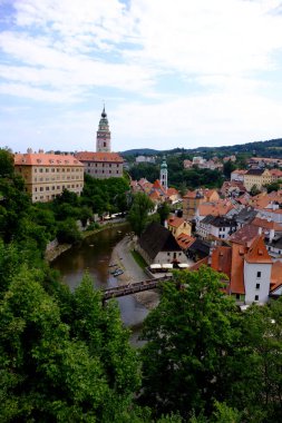 Cesky Krumlov Güney Bohemya Cesky Krumlov, Çekoslovakya 'nın güneyinde yer alan bir şehirdir.