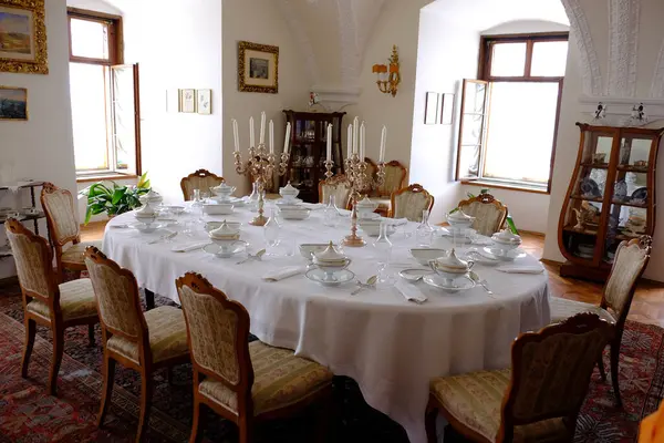 Czech Cumhuriyeti 'ndeki eski bir evde yemek odası. Bohemya Krallığı, Kutsal Roma İmparatorluğu' nda bir imparatorluk devletiydi.