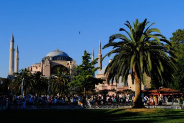 Hagia Sofya Camii İstanbul 'un ünlü bir camisidir..