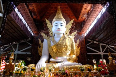 Buda heykeli Myanmar Yangon