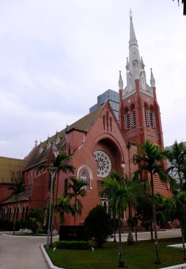 Myanmar Yangon 'un başkentindeki Kutsal Üçlü Kilisesi.