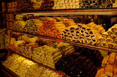 İstanbul 'daki geleneksel Türk pazarında Türk lokumu.