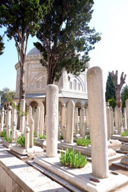 Eski İstanbul 'daki büyük caminin mezarı Avrupa Bizans' taki en güzel şehirlerden biridir (3301204), Latince (12041261), geç Bizans (12611453) ve Osmanlı (14531922).
