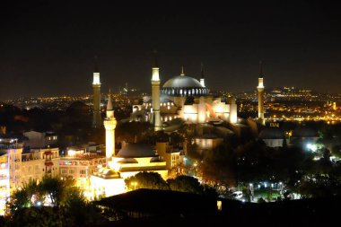 İstanbul manzarası, hindi