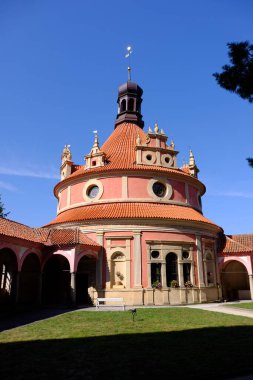 Güzel tarih bohem romantik atmosfer ve tarih şatoları ve şatolarla dolu güzel binalar.