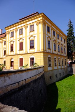 Güzel tarih bohem romantik atmosfer ve tarih şatoları ve şatolarla dolu güzel binalar.