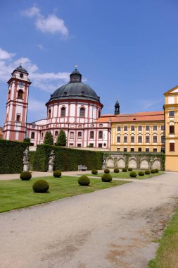 Güzel tarih bohem romantik atmosfer ve tarih şatoları ve şatolarla dolu güzel binalar.