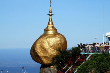 Myanmar ya da büyük ülkelerin Burma 'sı güzel Budizm' i takip ediyor. 