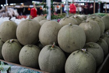 Meyve dükkanlarında satılan bütün karpuzlar, meyve ve diğerleri hakkındaki makaleler için tasarım amacıyla uygundur..