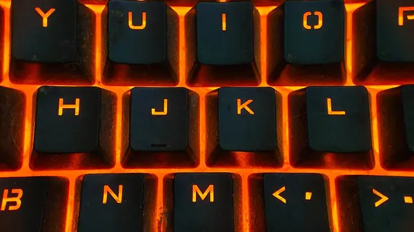 Klavye çalma arka plan rgb rengini kapat