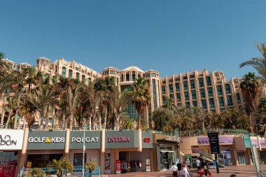 Eilat, Israil - 1 Kasım 2024: Sheba Tapınağı Kubbesi dış görünüm inşa
