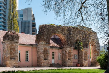 Ludwigsburg, Almanya - 12 Nisan 2025: Park Cafe, Ludwigsburg Sarayı 'nda (Swabia Versailles) bir lokanta