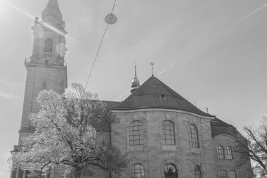 Ludwigsburg, Almanya - 12 Nisan 2025: Ludwigsburg 'da bulunan Frieden Kilisesi (Barış Kilisesi) dış görünümü