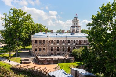 Sigulda, Letonya - 21 Temmuz 2025: Sigulda Yeni Kale dış cephe binası