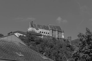 Viaden, Lüksemburg - 29 Haziran 2025: Viaden Şatosu Promoner binadaki en büyük güçlendirilmiş kale.