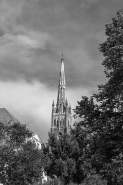 Riga, Letonya - 20 Temmuz 2025: St. Saviour Kilisesi, Riga 'daki İngiliz Kilisesi kilise cemaati.