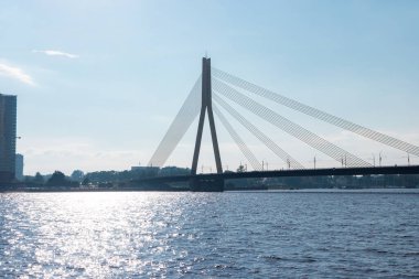 Vansu Köprüsü kablosu Riga 'daki Daugava nehri boyunca köprü olarak kaldı.