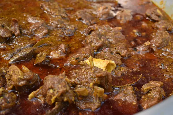 Bengali lezzetli baharatlı koyun eti.