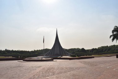 Parktaki anıt