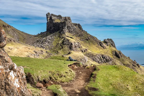 Hermosa Vista Panorámica Quiraing Con Gente Escocia Isla — Foto de Stock
