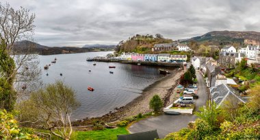 Portree 'nin çarpıcı manzarası, İskoç manzarası, Highla