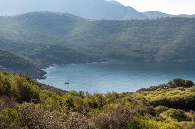 Capo Rosso ile manzara, Korsika adası, Fransa