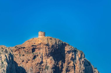 Capo Rosso ile manzara, Korsika adası, Fransa