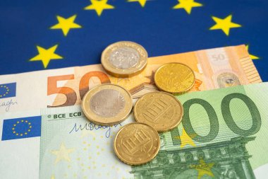Euro nakit para, finansman ekonomik bankacılık ticaret döviz piyasası.