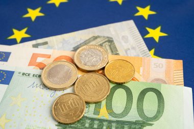 Euro nakit para, finansman ekonomik bankacılık ticaret döviz piyasası.