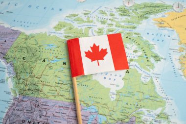 Bangkok, Tayland Kasım 2024 Kanada bayrağı dünya haritasında.