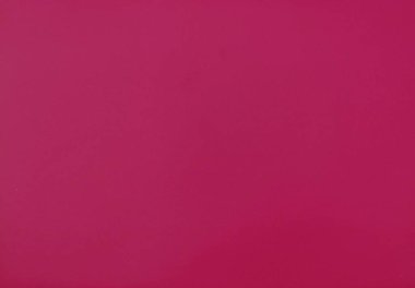 Çerçevenin tüm alanı boyunca tek renk morumsu arkaplan.