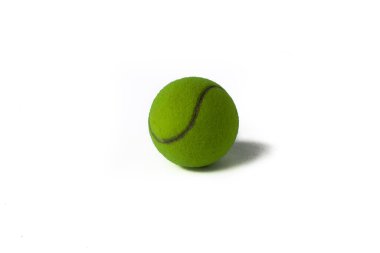 Beyaz arka planda yeşil bir tenis topu görüntüsü.