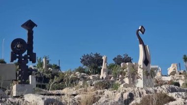 Kıbrıs, aja napa, uluslararası taş heykel parkı. Yüksek kalite 4k görüntü