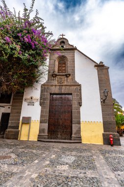 San Antonio Abad 'ın Las Palmas de Gran Canaria' daki küçük Hermitage cephesinin ayrıntıları