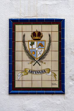 Artenara şehrinin mozaik işaretini gösteren resim