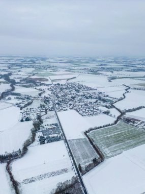 Kar yağarken yukarıdan Erwitte